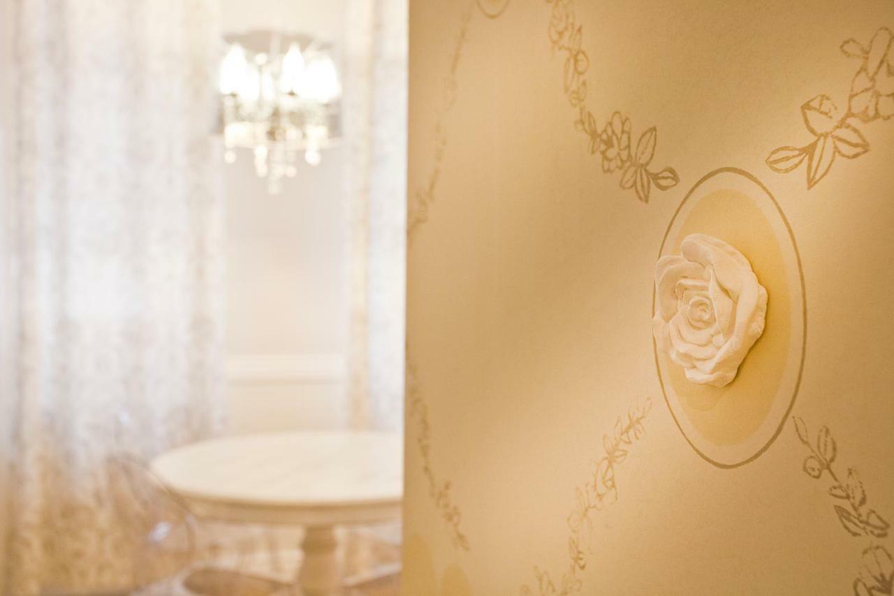 Apartament Casa Di Charme "Rosa-Rosae" Werona Zewnętrze zdjęcie