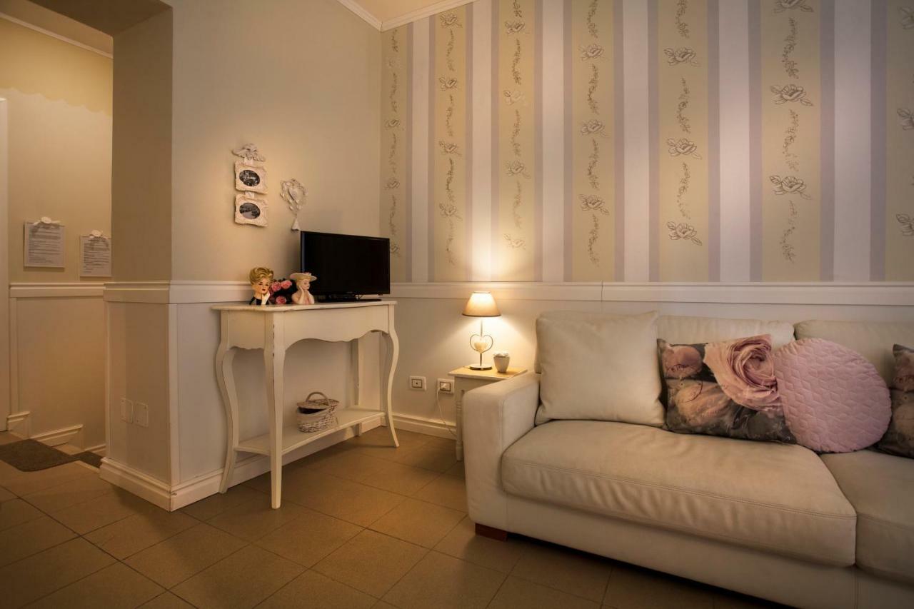 Apartament Casa Di Charme "Rosa-Rosae" Werona Zewnętrze zdjęcie